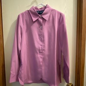NEVER WORN BUTTON DOWN